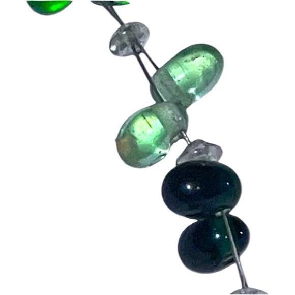 Estate Shades of Green Glass Drop Teardrop Bead Beaded illusion Necklace - Picture 3 of 7